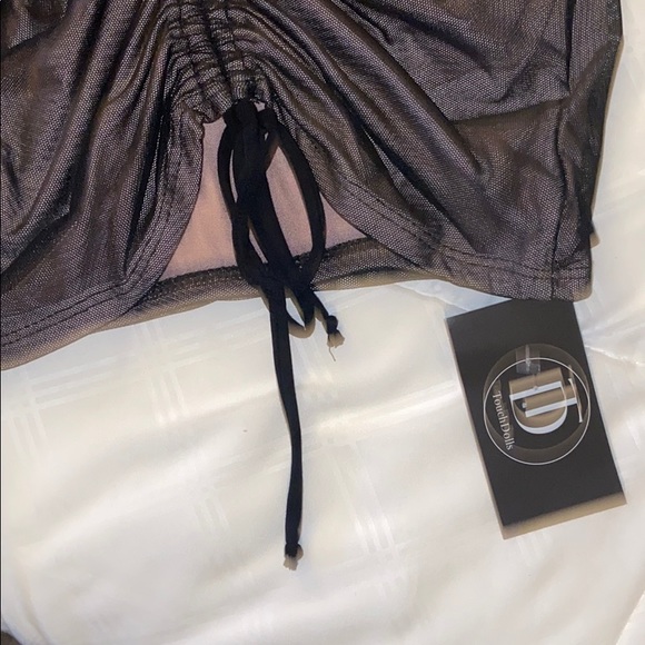 BLK - Picture 4 of 8